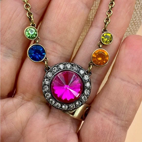 Kurt Geiger London Octavia Vintage Crystal with Frame Pendant Necklace - Picture 7 of 11